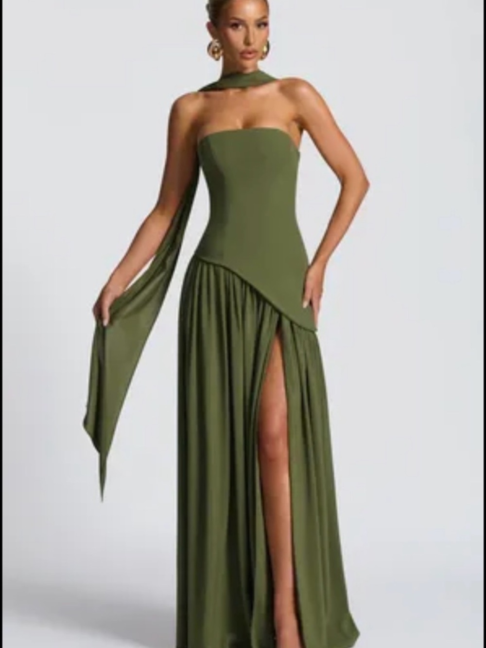 BNWT - BABYBOO Maliyah Maxi Dress - Khaki